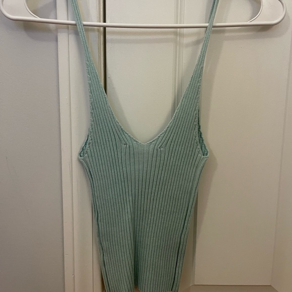Size small tank top from Opal and Oak Boutique. Worn once. Straps are long - Picture 2 of 3